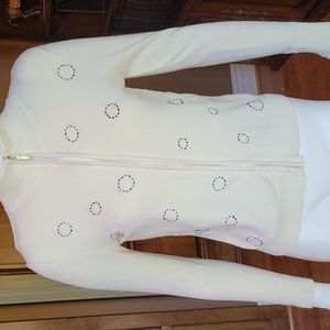 Ladies Sweater Size L Cream